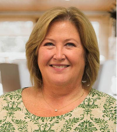 Jenny Stripling<br />
Chief Development Officer