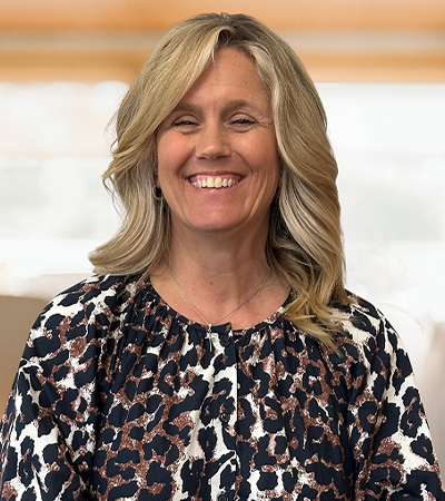 staff_0021_Kristin Jenny Stripling<br />
Chief Development Officer